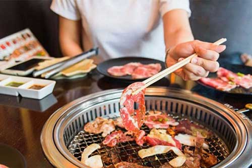 5 thói quen ăn uống gây tổn thọ, việc số 2 cả người giàu lẫn kẻ nghèo đều mắc phải