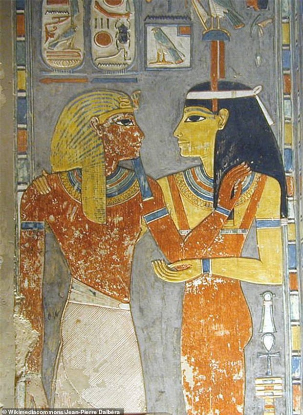 Đưa xác ướp 3.000 năm tuổi của công chúa Ai Cập ra khỏi quan tài, phát hiện bức chân dung bí ẩn cùng hàng loạt câu hỏi chưa có lời giải đáp - Ảnh 6.