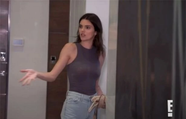 Kendall Jenner giận dữ với em gái.