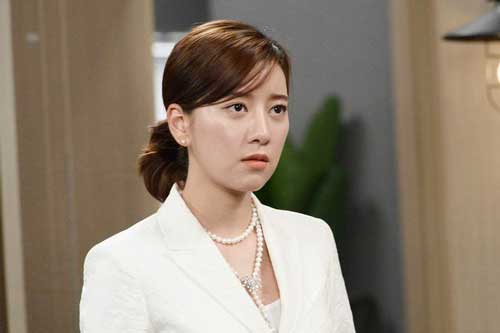 Vừa nhìn thấy mẹ chồng tương lai, tôi ném cả giỏ cam vào bà khiến cả nhà choáng váng, nhưng sau cùng tôi mới là người bẽ bàng