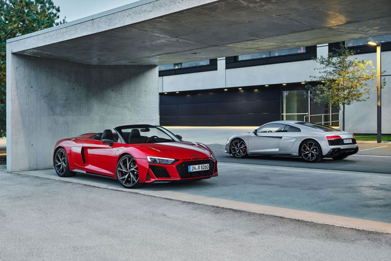 Siêu xe Audi R8 V10 RWD 2021 chốt giá gần 3,3 tỷ đồng