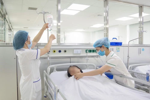 Bệnh nhân đột quỵ trẻ tuổi tại Trung tâm đột quỵ não, Bệnh viện Trung ương Quân đội 108.