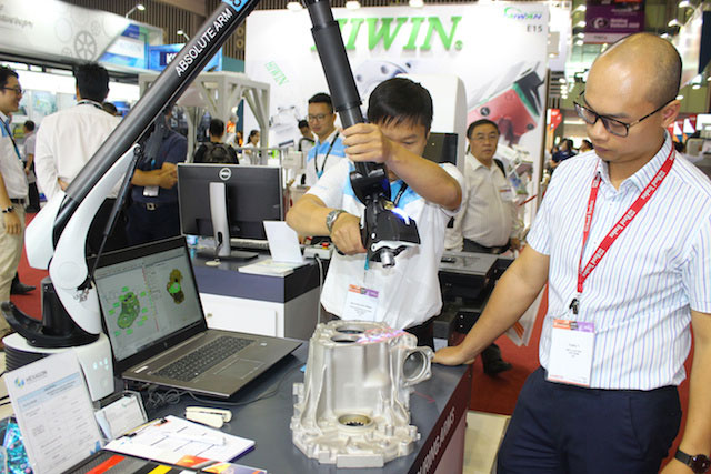 Doanh nghiệp Việt và áp lực chi phí sản xuất