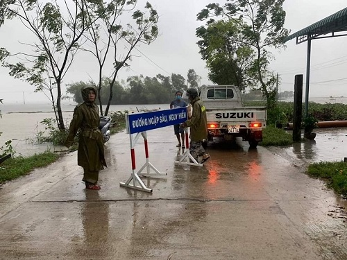 Thừa Thiên Huế: Mưa lũ làm 5 người thương vong, học sinh nghỉ học hết tuần