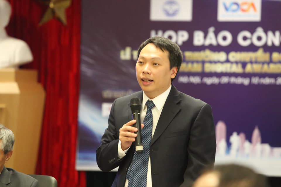 Ông Nguyễn Huy Dũng, Cục trưởng Cục Tin học hóa, Bộ TT&TT, Chủ tịch Hội đồng sơ khảo.