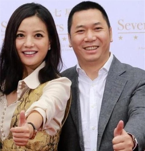 Triệu Vy và chồng, doanh nhân Huỳnh Hữu Long.