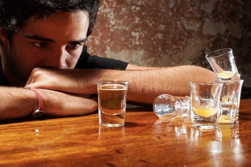 Còn mắc sai lầm này khi uống rượu bia coi chừng bị đột tử