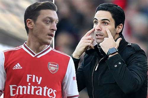 Oezil nói gì khi bị Bị Arteta gạt khỏi danh sách dự Europa League?