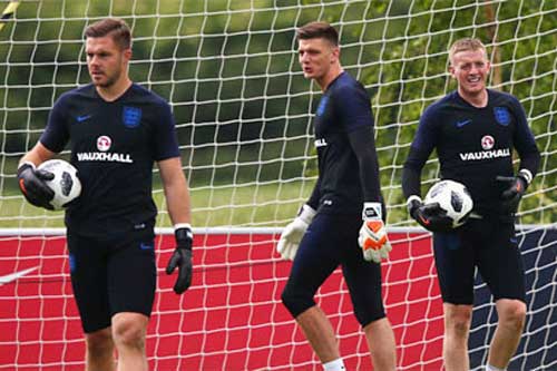 Cuộc đua "gác đền" tuyển Anh: Pickford vẫn chiếm ưu thế