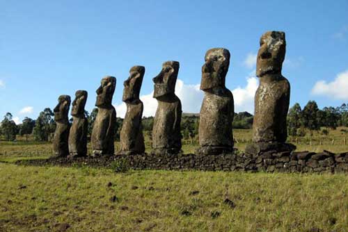 Bí ẩn gần 1.000 tượng đá khổng lồ làm 'đau đầu' giới khoa học