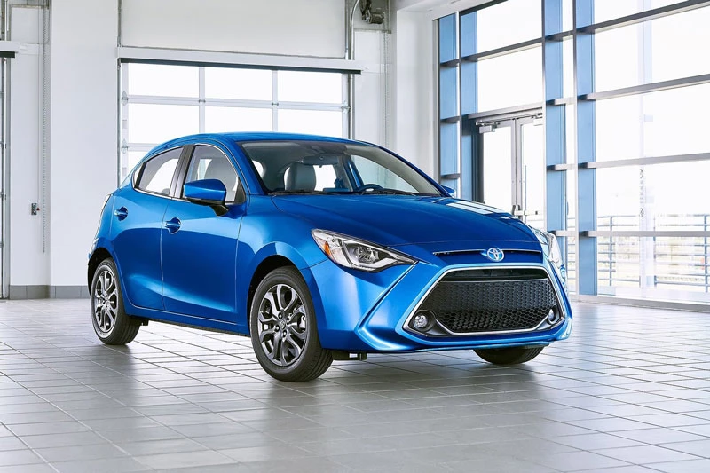 10. Toyota Yaris 2020 (giá khởi điểm: 15.650 USD, điểm tổng thể: 7,8/10).