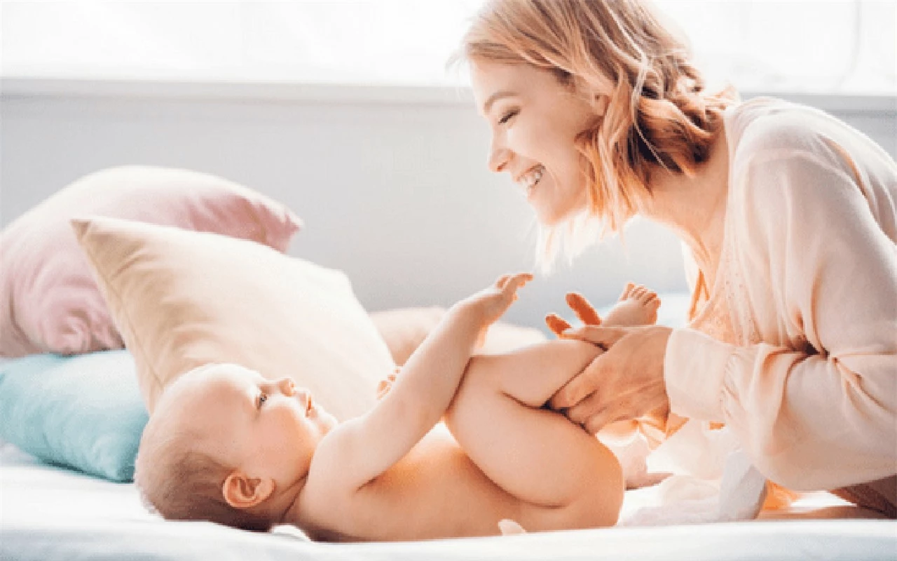 1001 điều cha mẹ cần biết về việc chăm sóc trẻ sơ sinh vào mùa thu - Ảnh 3. 1001 điều cha mẹ cần biết về việc chăm sóc trẻ sơ sinh vào mùa thu - Ảnh 3.
