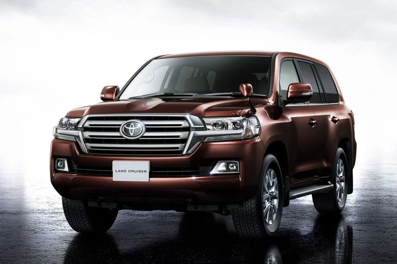 2. Toyota Land Cruiser (doanh số: 3 chiếc).