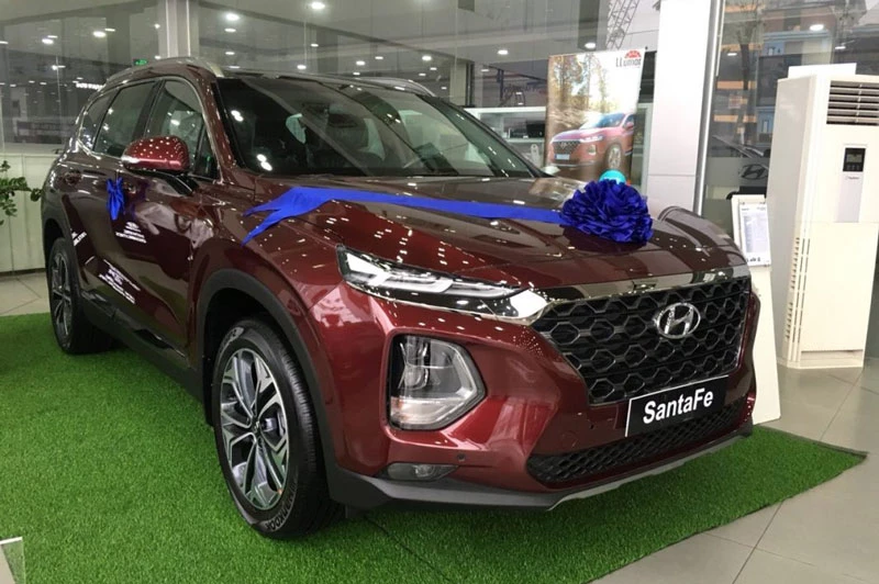 6. Hyundai Santa Fe (doanh số: 1.491 chiếc). Ảnh: Xeotohyundaivn.