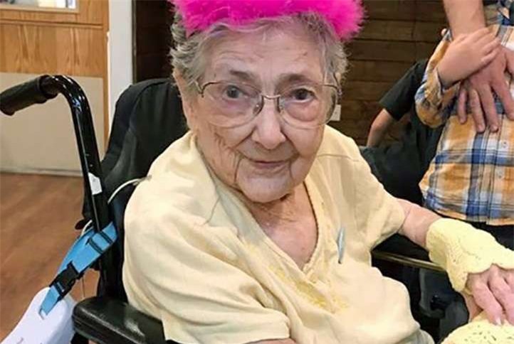 Bà Bentley sống thọ đến 99 tuổi với một cơ thể đầy bất thường.