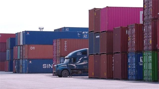 Doanh nghiệp khấp khởi vì sắp thoát khỏi gánh nặng kiểm tra chuyên ngành - Ảnh 1. Doanh nghiệp khấp khởi vì sắp thoát khỏi gánh nặng kiểm tra chuyên ngành - Ảnh 1.