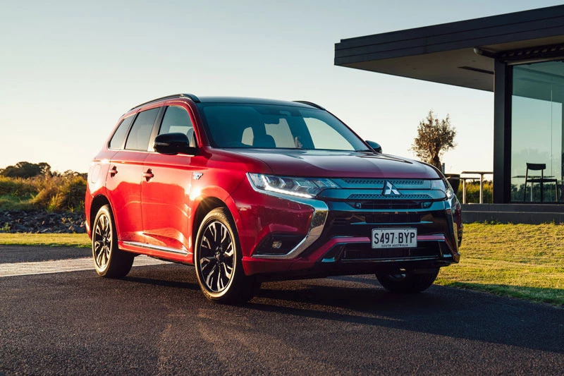 Mitsubishi Outlander PHEV 2021.