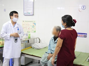 Cứu sống cụ bà 103 bị nhồi máu cơ tim