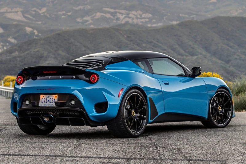 10. Lotus Evora GT 2020 (giá khởi điểm: 96.950 USD).