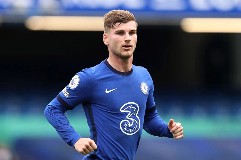 Tiền đạo: Timo Werner (RB Leipzig tới Chelsea, 53 triệu euro).