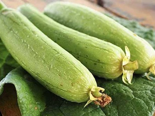 Mướp là loại quả lành tính nhưng nấu cùng 2 loại thực phẩm này dễ gây độc