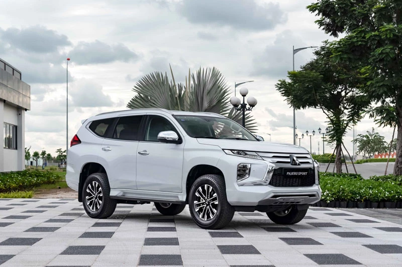 Mitsubishi Pajero Sport 2020.