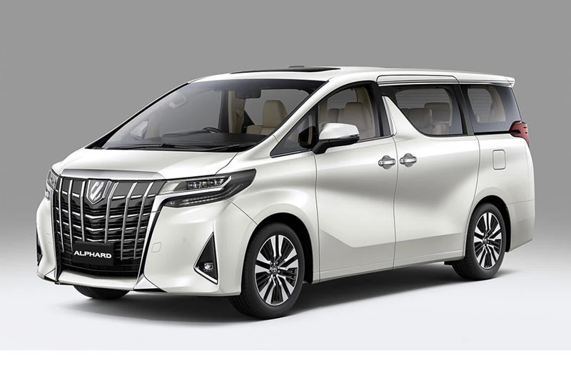 4. Toyota Alphard (doanh số: 10.436 chiếc).