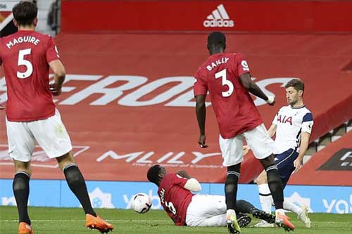 M.U khởi đầu mùa giải 2020/21 tệ đến mức nào?