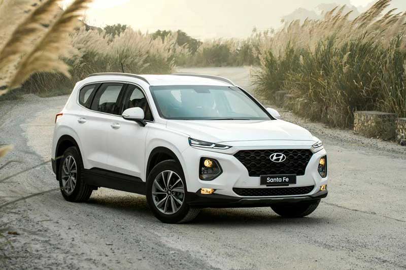 XE HOT (11/10): Bảng giá xe Hyundai tháng 10, 10 ôtô ế khách nhất tại Việt Nam 