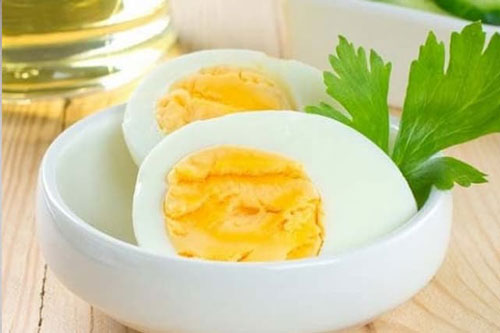 Làm thế nào để các bà mẹ sắp sinh nuôi con trắng trẻo và hồng hào?