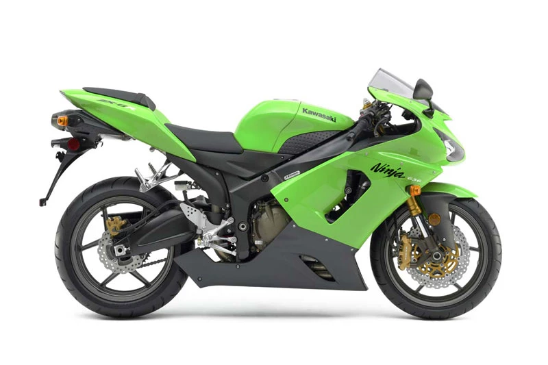 7. Kawasaki Ninja ZX-6R 636 2006 (vận tốc tối đa: 274 km/h).