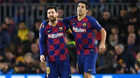 Luis Suarez chỉ trích ban lãnh đạo Barca