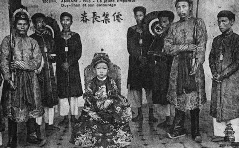 Vua Duy Tân lên ngôi năm 7 tuổi