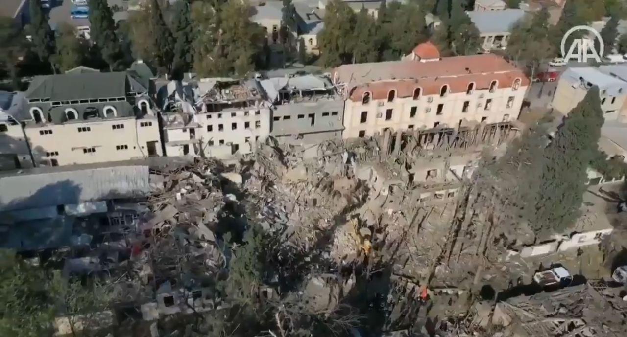 Armenia tấn công tên lửa chưa từng có vào mục tiêu chiến lược Azerbaijan