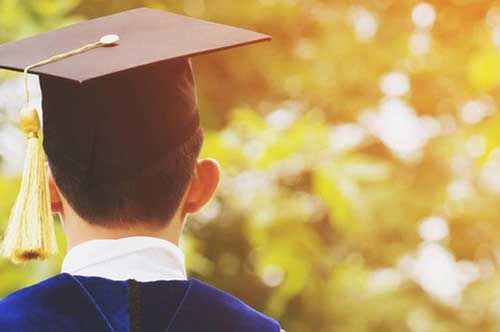 10 năm sau chẳng ai hỏi bạn học trường gì: Đời người thành bại chỉ gói gọn trong 5 chữ