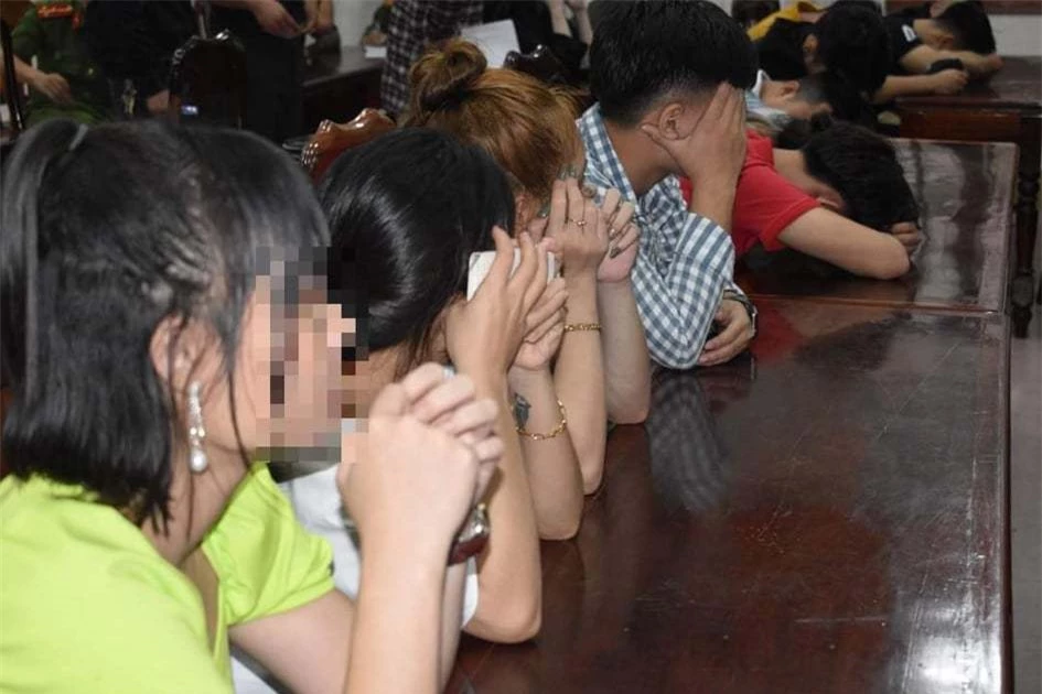 Bất chấp mưa lũ, 29 thanh niên tụ tập sử dụng ma túy ở Quảng Trị