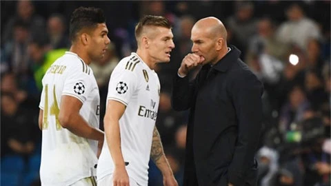 HLV Zidane sử dụng tới 23 cầu thủ chỉ sau 4 vòng đấu tại La Liga mùa này