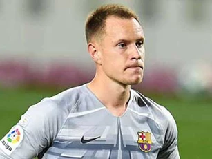 Ter Stegen đưa ra yêu cầu "khủng" để ở lại Barca