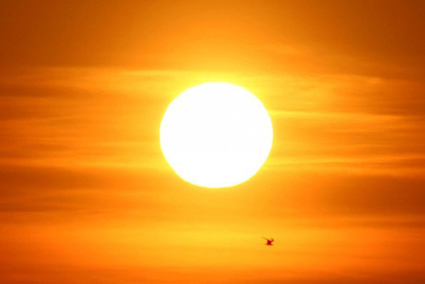 Câu hỏi 99% người được hỏi không biết đáp án: Mặt Trời có màu gì?