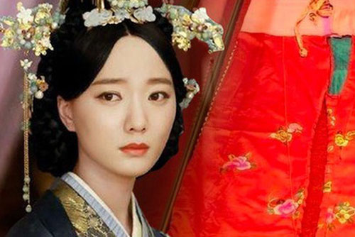 Vì nguyên do gì mà nữ nhân cổ đại không được phép mặc quần nội y, đến thời nhà Hán lại thịnh hành "mốt" quần không đáy?