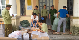 Lạng Sơn: Thu giữ lô hàng giả mạo các nhãn hiệu nổi tiếng