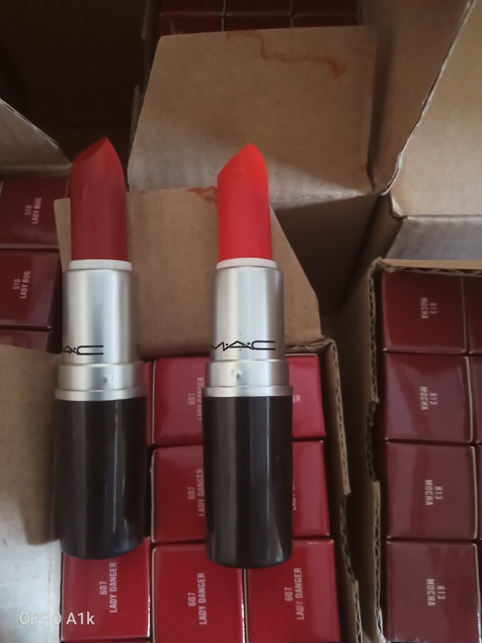 Lào Cai: Phát hiện, xử lý gần 1.000 mỹ phẩm không rõ nguồn gốc trị giá 290 triệu đồng 