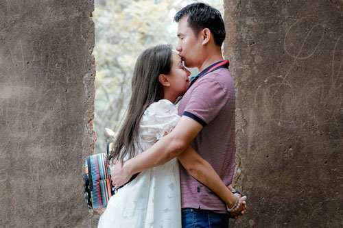 MC Vân Hugo công khai ảnh hạnh phúc với bạn trai mới