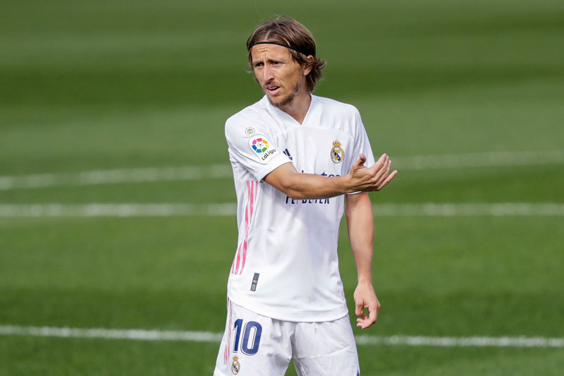Modric cam kết tương lai với Real Madrid