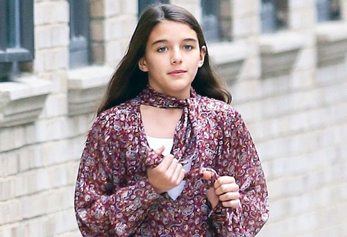 'Thiên thần nhí' Suri Cruise cao lớn xinh đẹp như một thiếu nữ