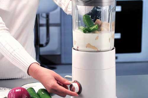 Những thói quen cần loại bỏ ngay khi dùng máy xay sinh tố