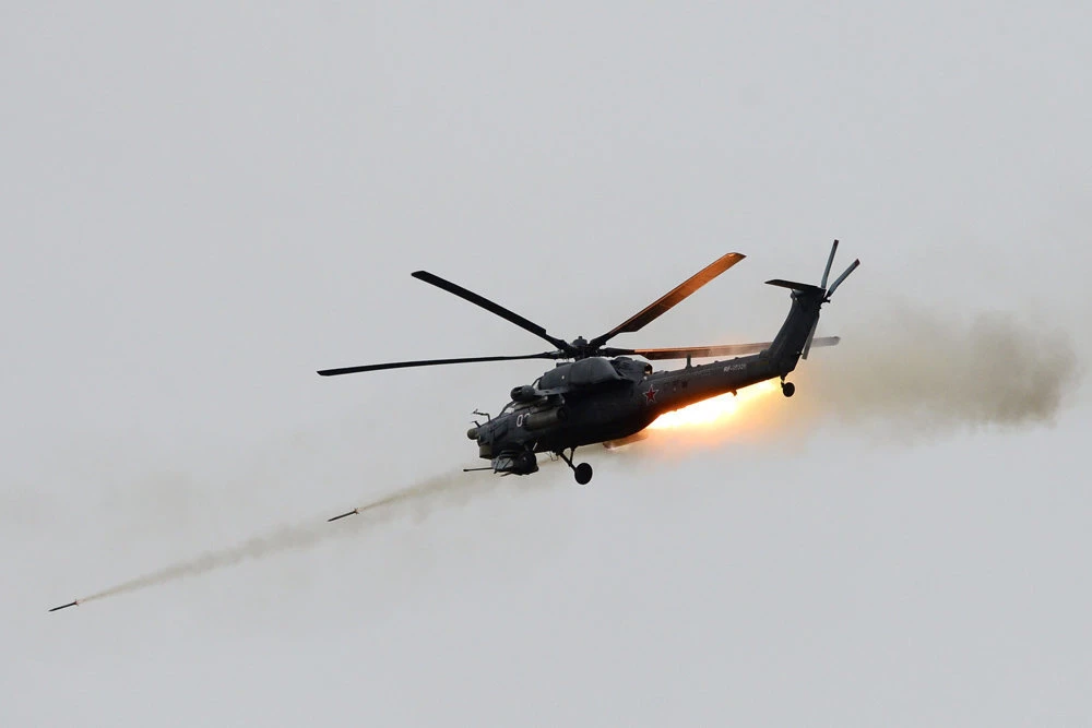Trực thăng Mi-28 của Nga được nhận xét có ưu thế hơn AH-64 của Mỹ. Ảnh: Sina.