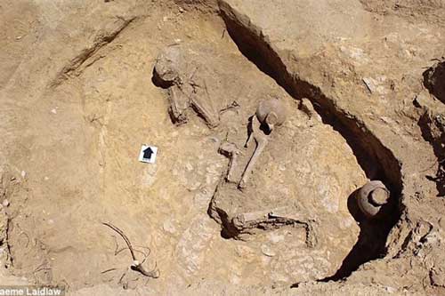 Khai quật ngôi mộ cổ 2.000 năm tuổi của 'nàng công chúa ngủ trong rừng'