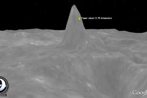 Người ngoài hành tinh xây dựng 6 'tòa tháp' cao 5km trên Mặt Trăng?