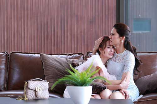 Bỗng dưng được tăng 50% lương, tôi vui mừng hớn hở, cho tới một năm sau mới biết không phải vì tôi có năng lực hơn người